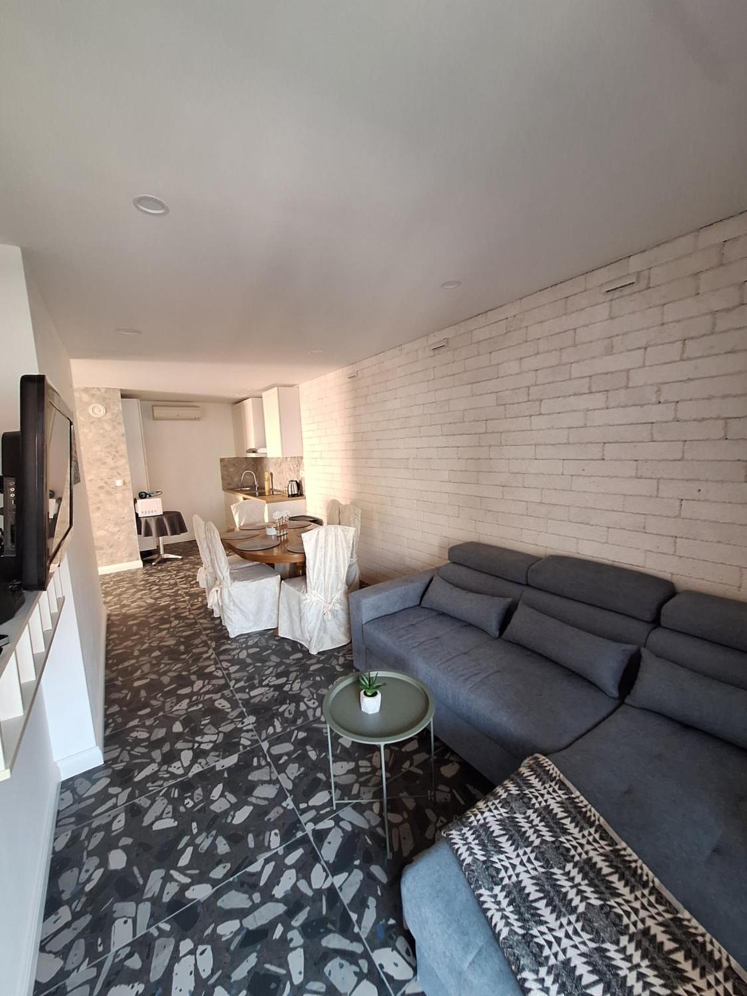 Turic Apartment *